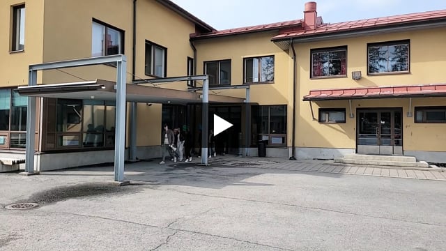 Katso video: Mitä Hämeenkyrön lukiolaiset odottavat kunnalta, jos maksutonta koulutusta rukataan