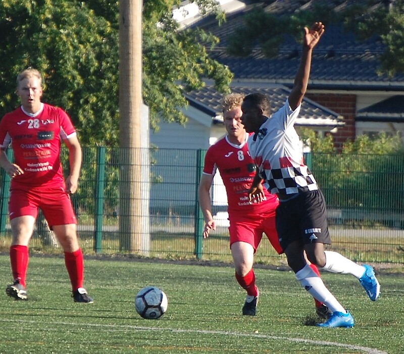 Demba Camara teki ottelussa kaksi maalia kolmesta. Kuva: Hannu Toola